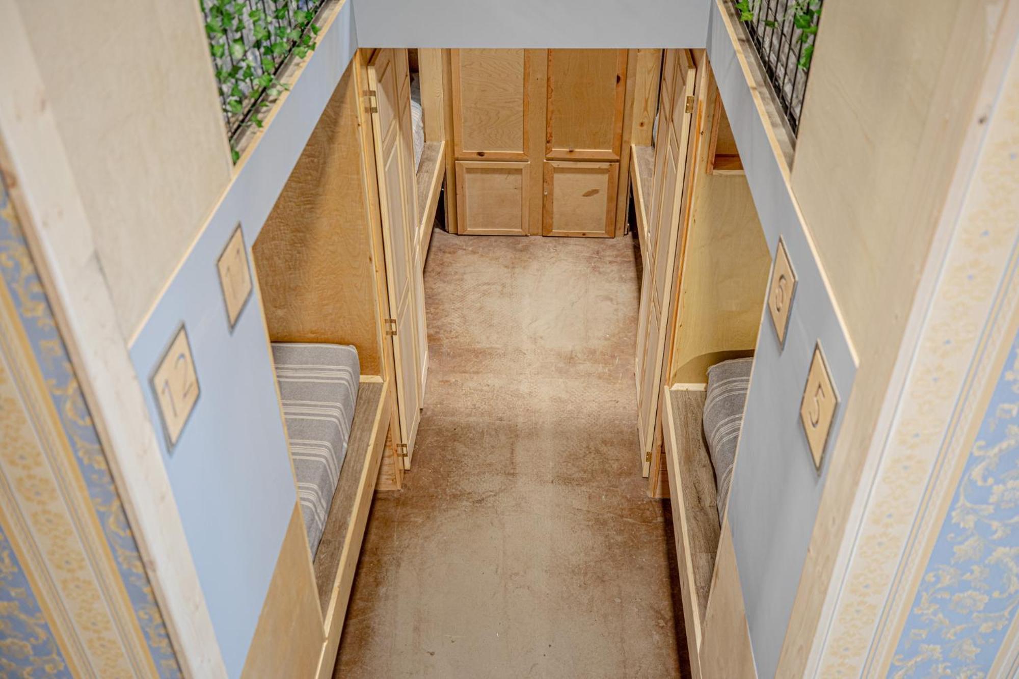 Social Stays - Santa Barbara'S First Hostel On State Street ภายนอก รูปภาพ